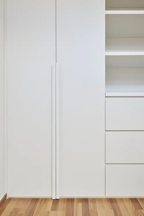 Clsoe up integrated cabinet - Beveren, Belgium